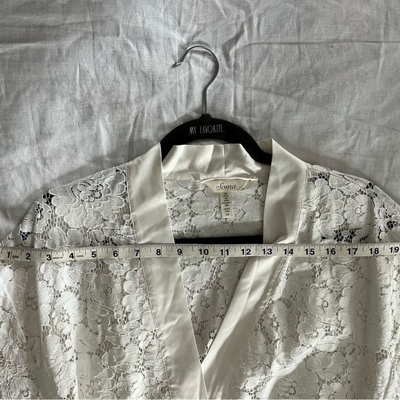 Soma White Lace Crochet Satin Wrap Robe Intimates Sleepwear Sz S/M EUC - Picture 11 of 15